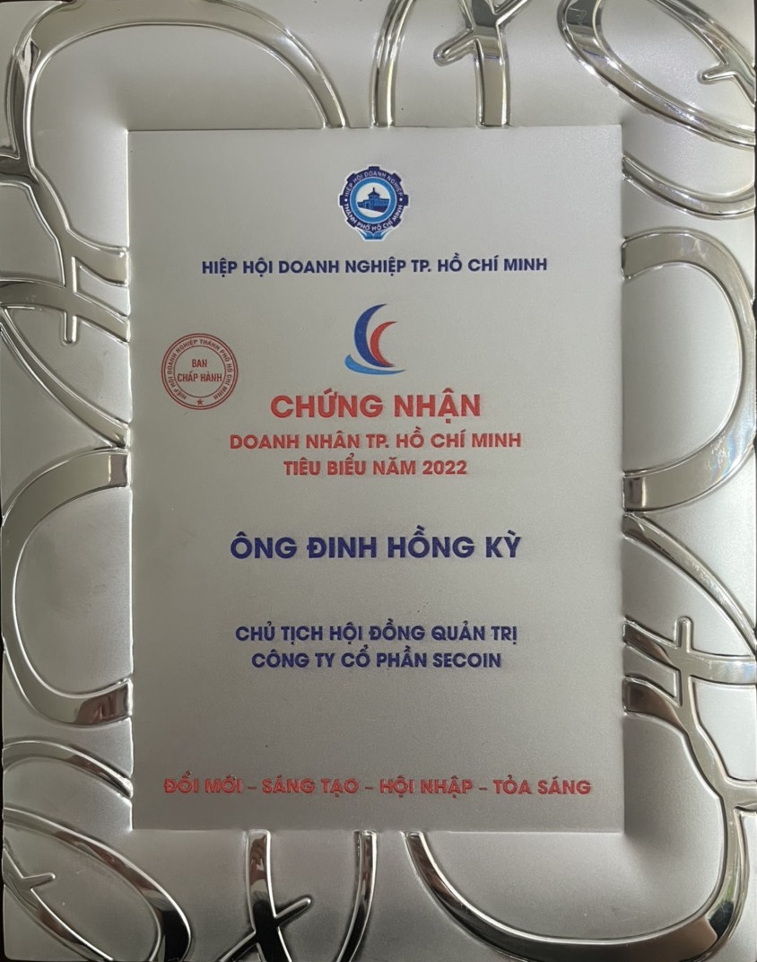 Ông Đinh Hồng Kỳ vinh dự nhận danh hiệu "Doanh nhân TP Hồ Chí Minh tiêu biểu" năm 2022